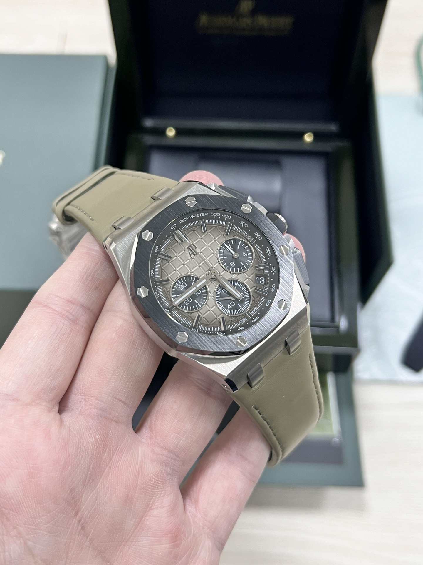 Audemars Piguet Royal Oak Offshore Chronograph 43mm (26420SO.OO.A600CA.01)
