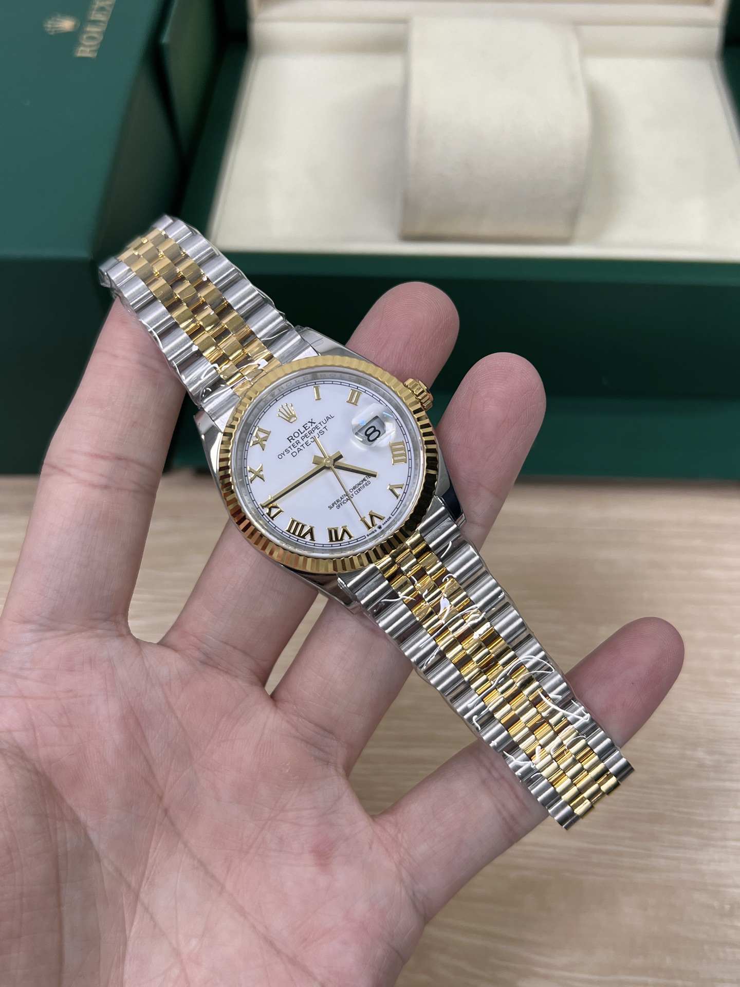 Rolex Datejust 36 (126233 – Yellow Rolesor, Jubilee Bracelet)