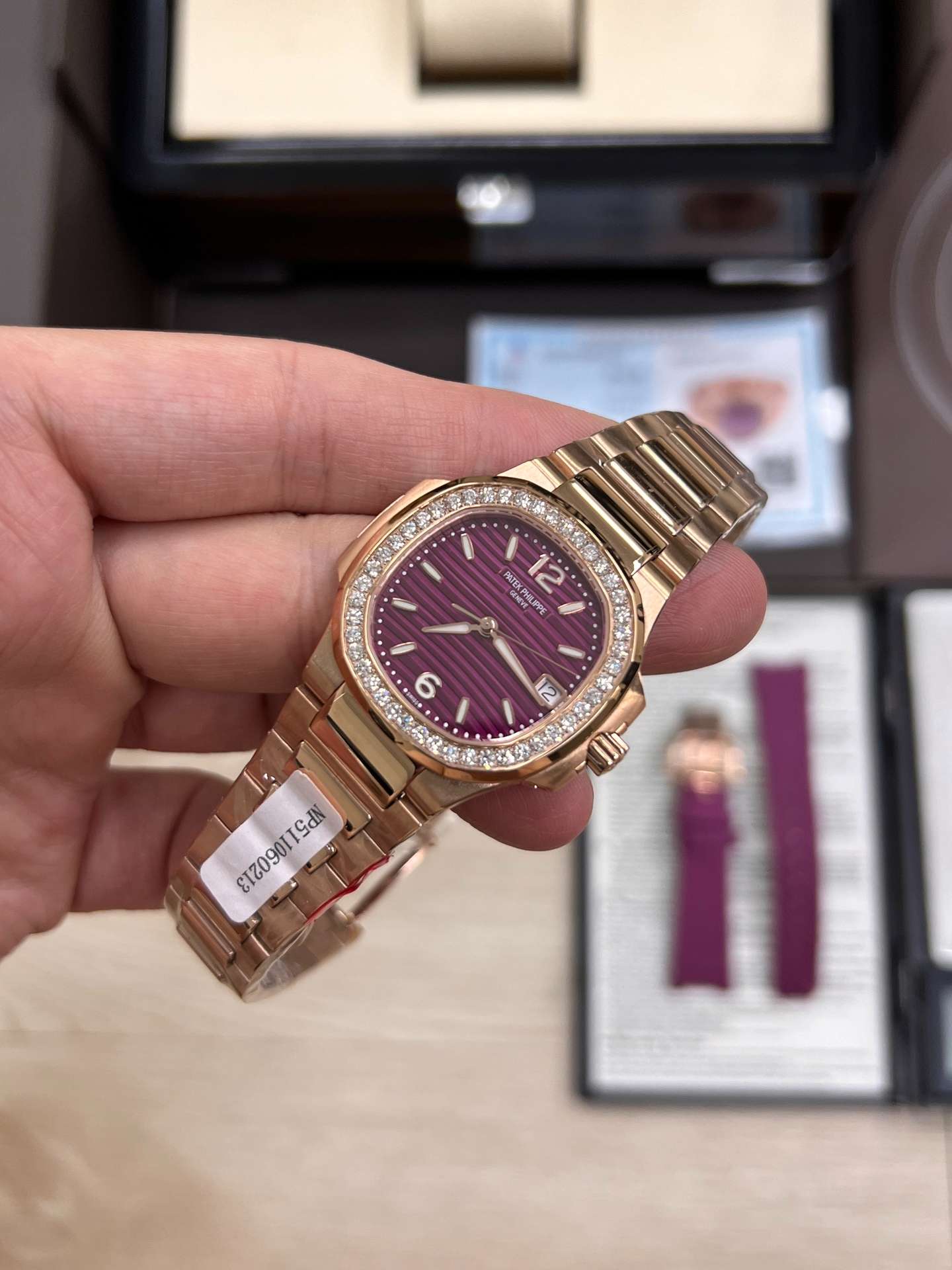 Patek Philippe Nautilus (7010/1R-013 – Purple Dial, Diamond Bezel)