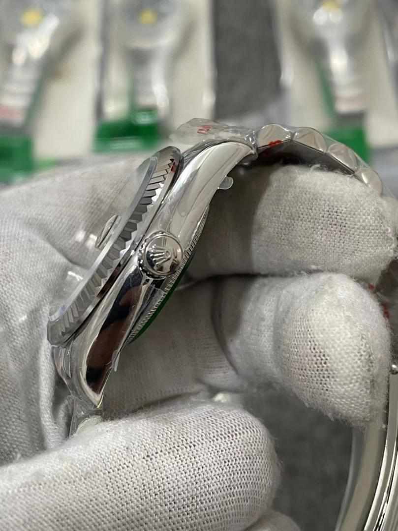 Rolex Datejust 41 (126334 – Green Dial, Fluted Bezel, Jubilee Bracelet) Master Grade - Thumbnail 2