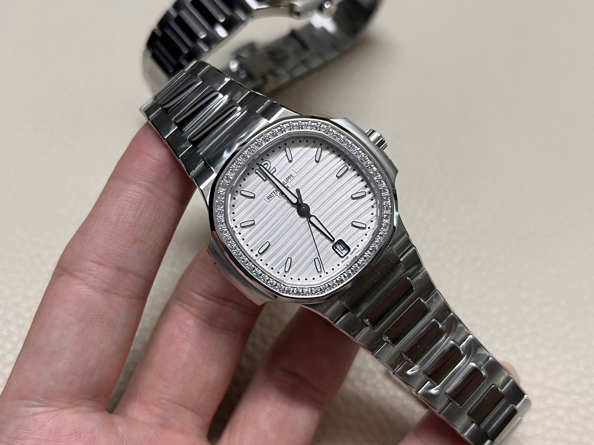 Patek Philippe Nautilus Ladies  model 7118/1200A-010