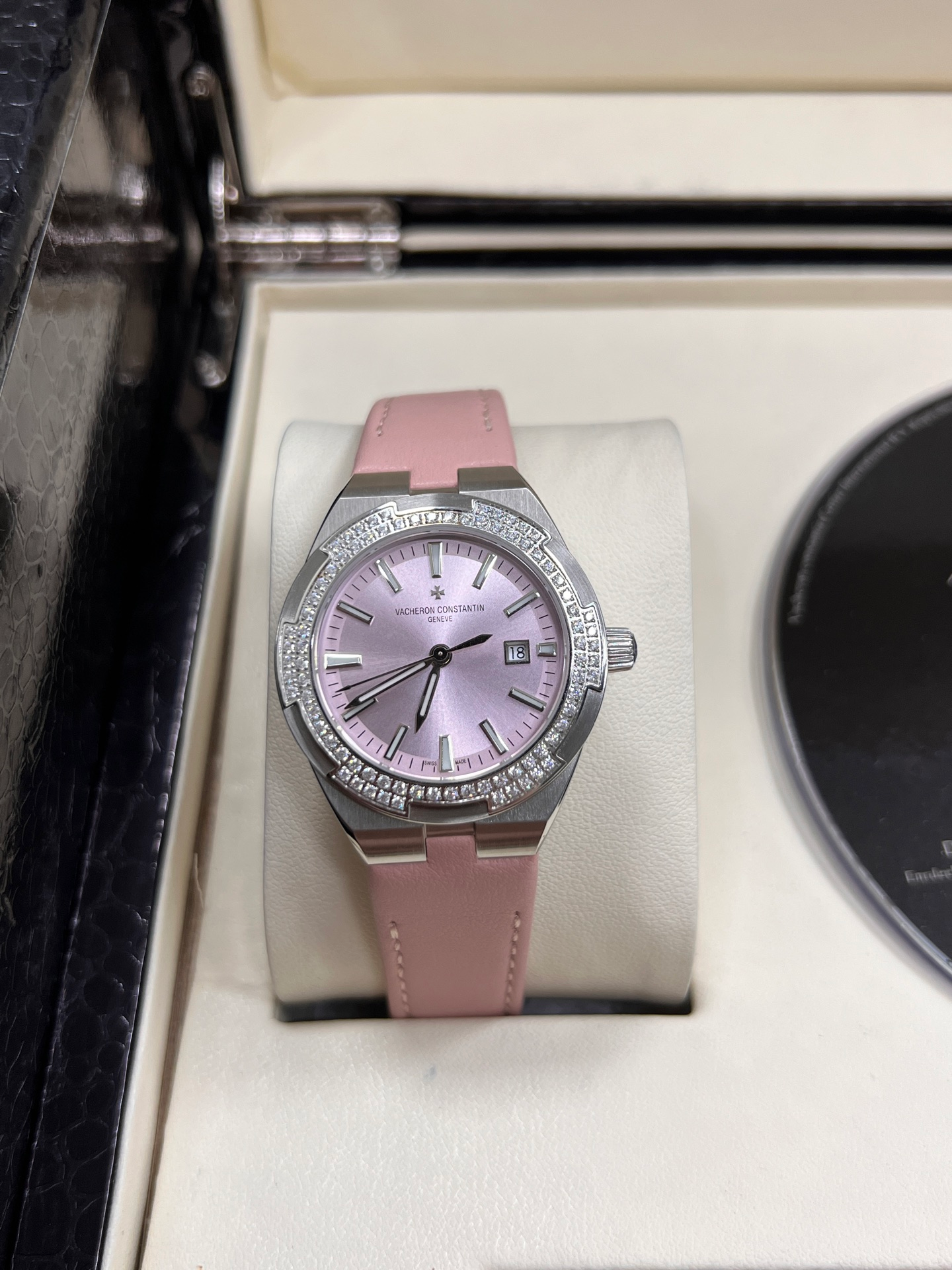 Vacheron Constantin Overseas Self-Winding (4605V/200A-B971) - Thumbnail 2