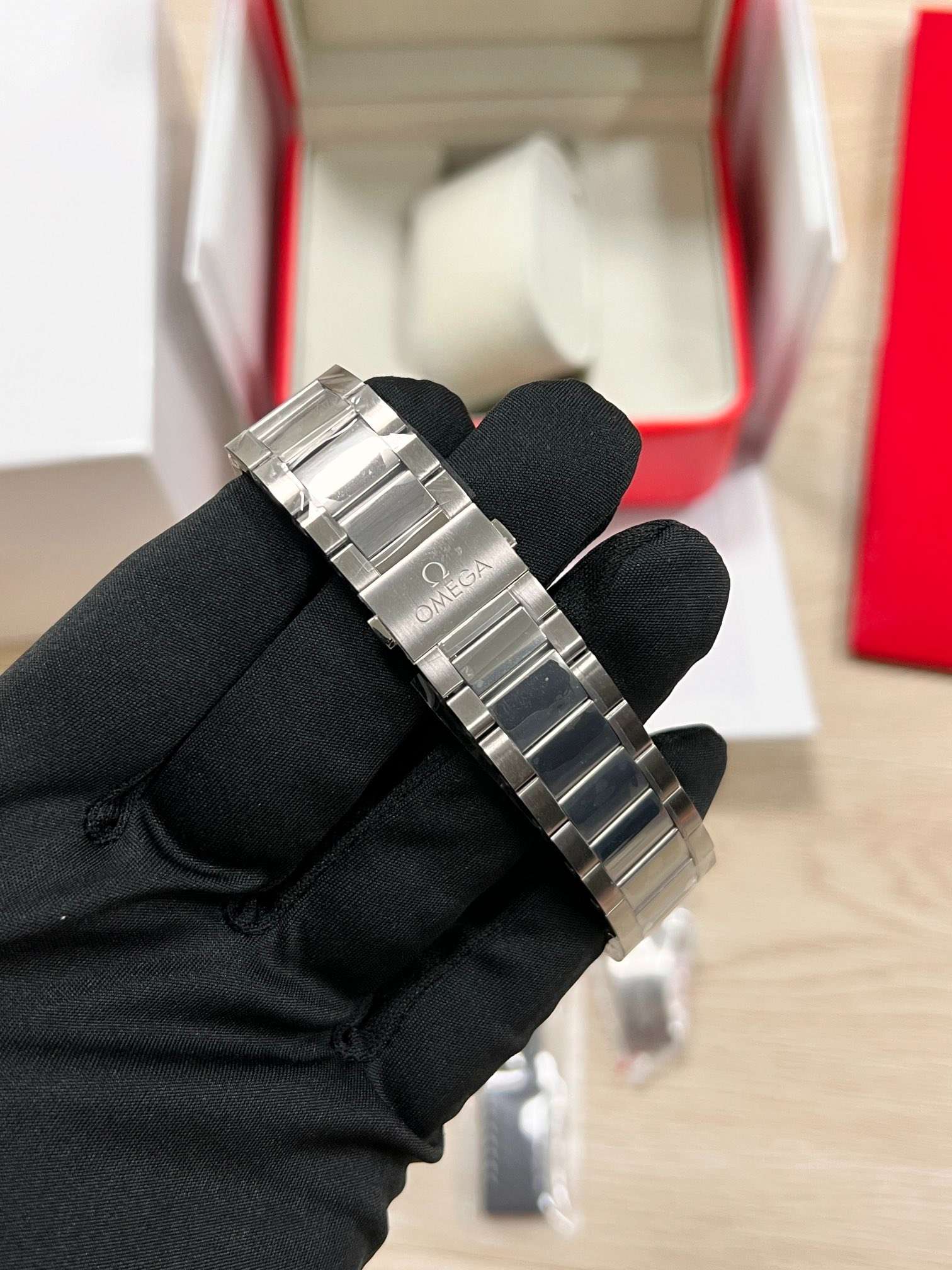 Omega Seamaster Aqua Terra 150M (220.10.41.21.01.001 – Black Teak Date Configuration)  VS Factory - Thumbnail 5