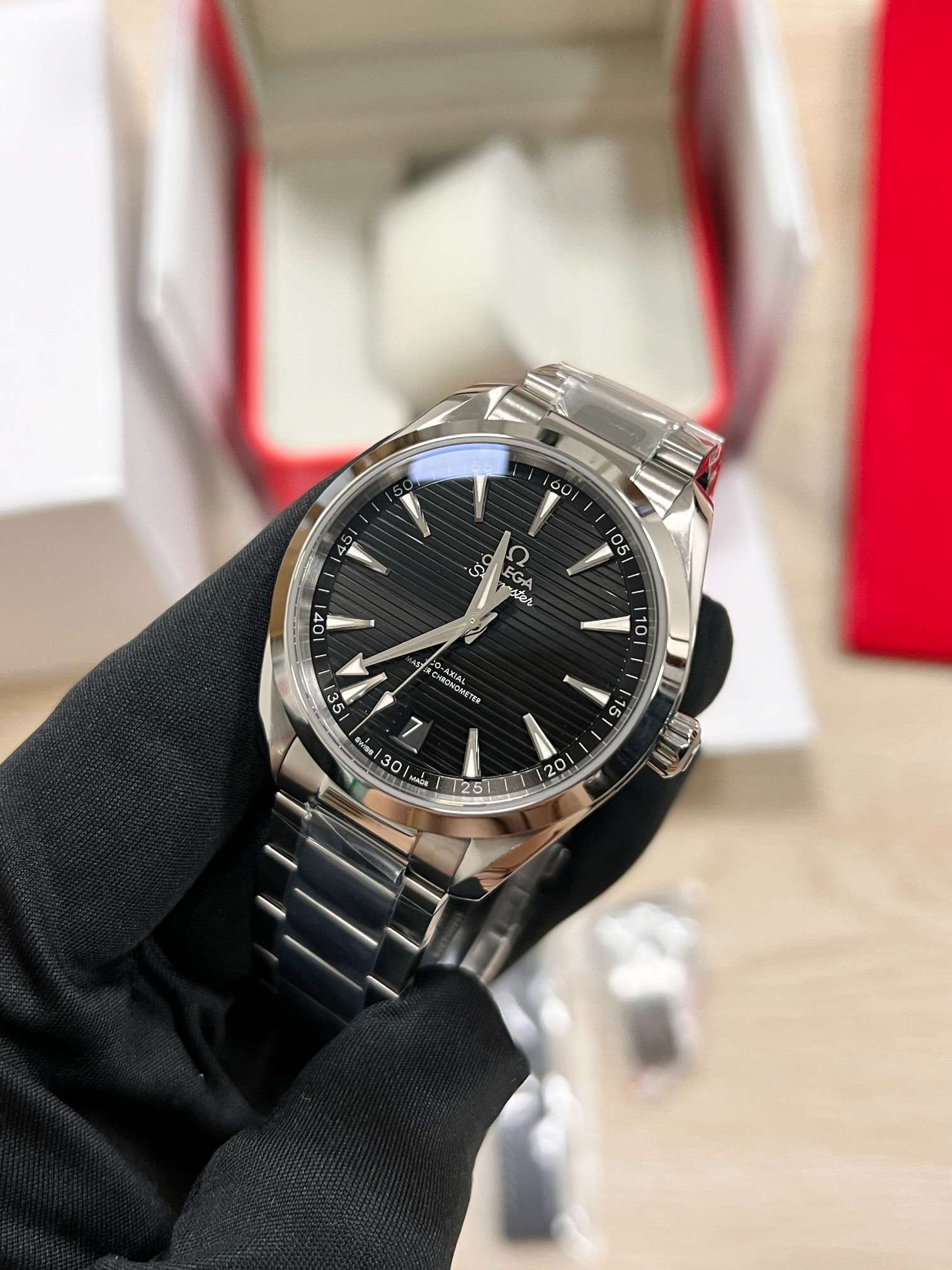 Omega Seamaster Aqua Terra 150M (220.10.41.21.01.001 – Black Teak Date Configuration)  VS Factory - Thumbnail 3