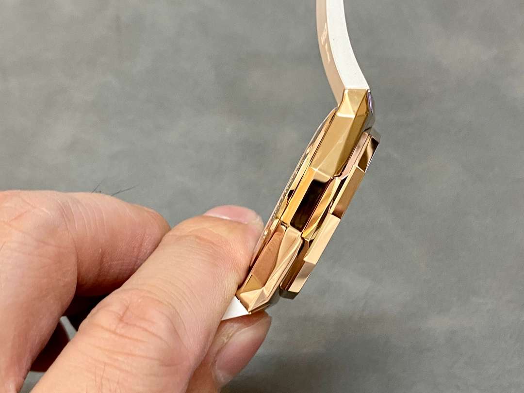 Hublot Classic Fusion Orlinski King Gold White 40mm Reference Number: 550.OS.2200.RW.ORL20   HB Factory - Thumbnail 3