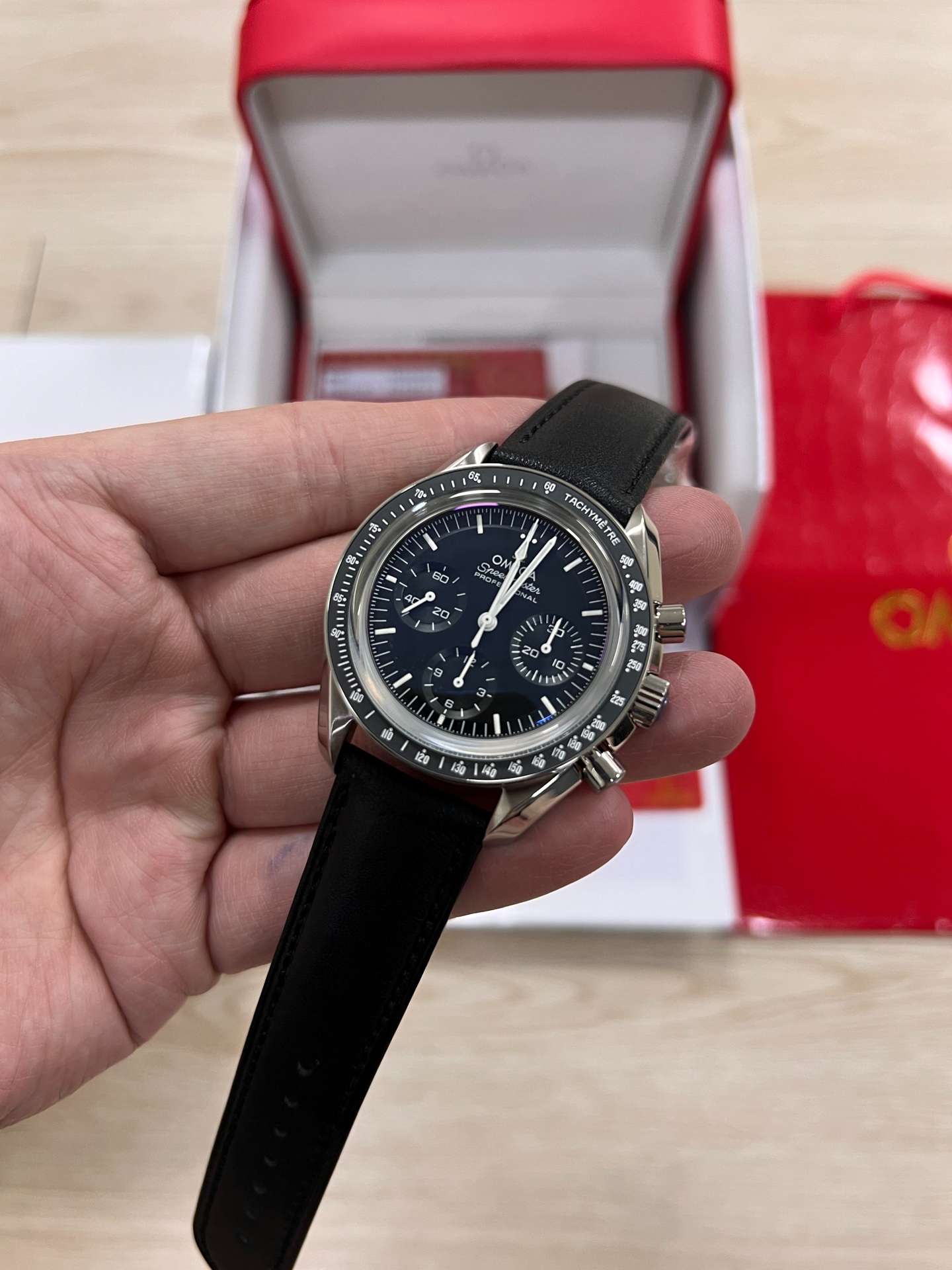 Omega Speedmaster Reduced (3810.50.06 – Classic Black Chronograph Configuration) - Thumbnail 2