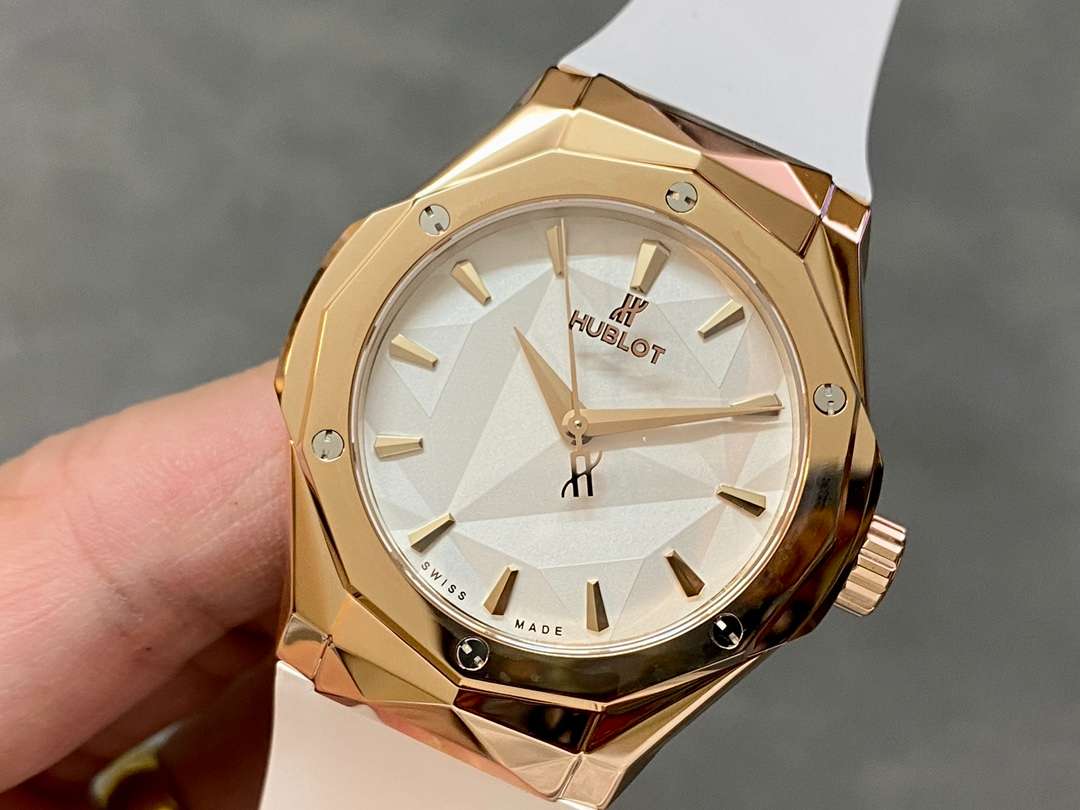 Hublot Classic Fusion Orlinski King Gold White 40mm Reference Number: 550.OS.2200.RW.ORL20   HB Factory