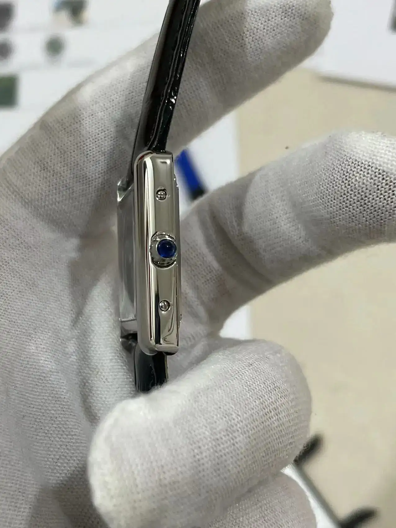 Cartier Tank Must (33.7 × 25.5 mm) Euro Grade - Thumbnail 3