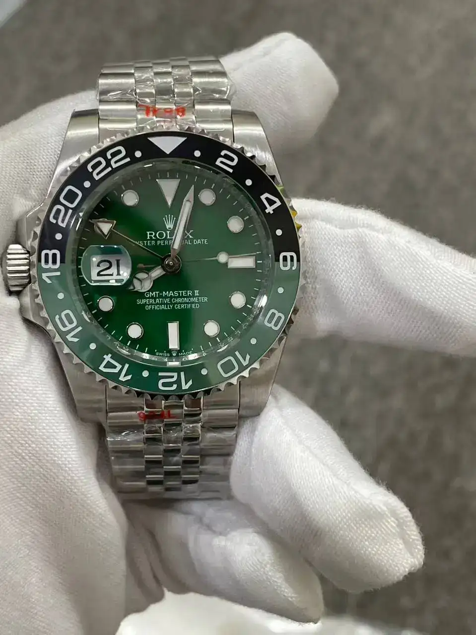 Rolex GMT-Master II (126729VTNR – Green Dial) U1 Factory