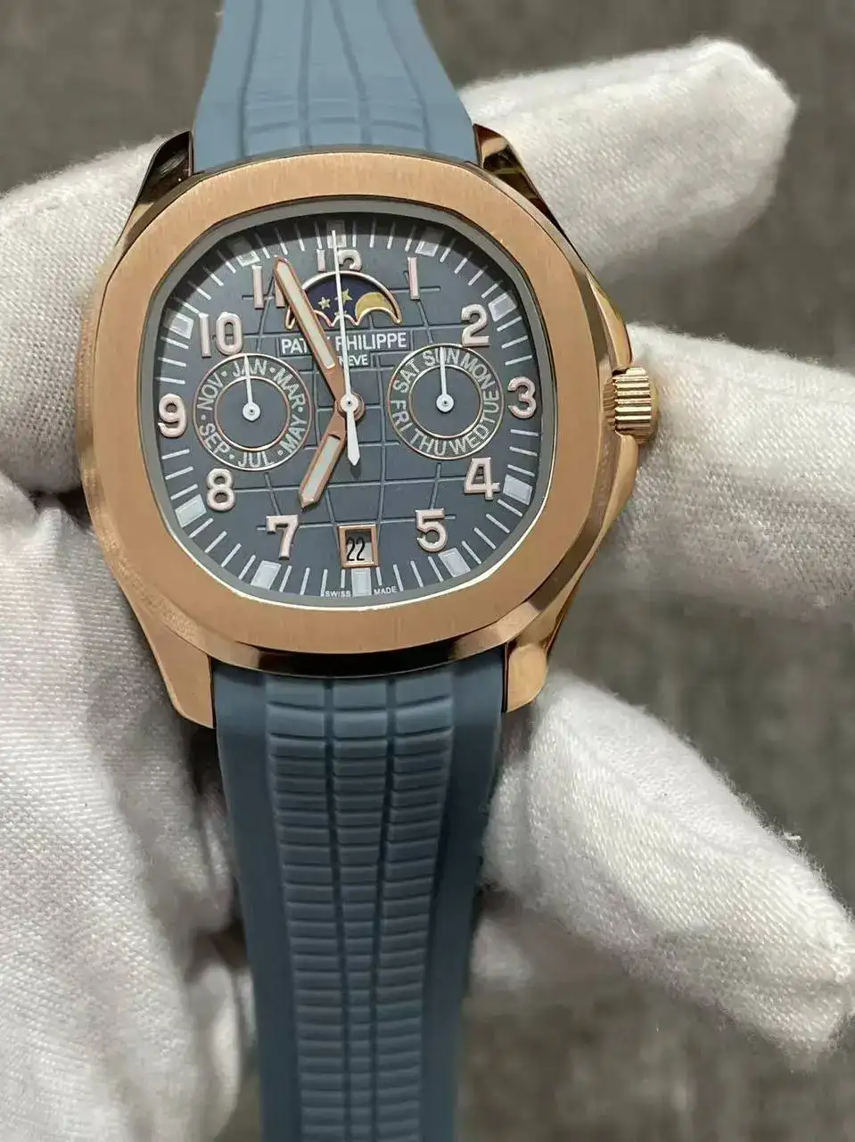 Patek Philippe Aquanaut Luce Annual Calendar (5261R-001 – Blue-Gray Dial) Euro Grade